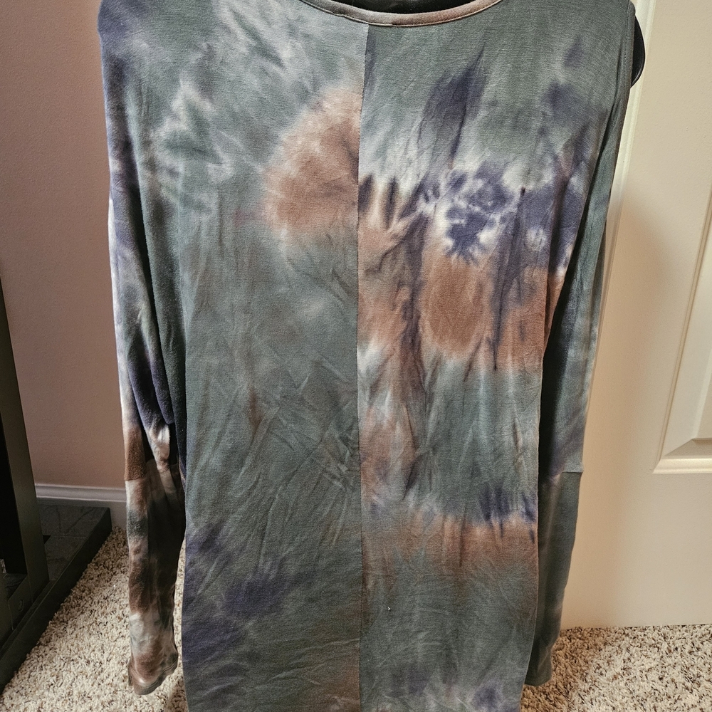 VENUS Earthy Tie-Dye Cold Shoulder Long Sleeve Top With Grommet Sleeves - Picture 12 of 13